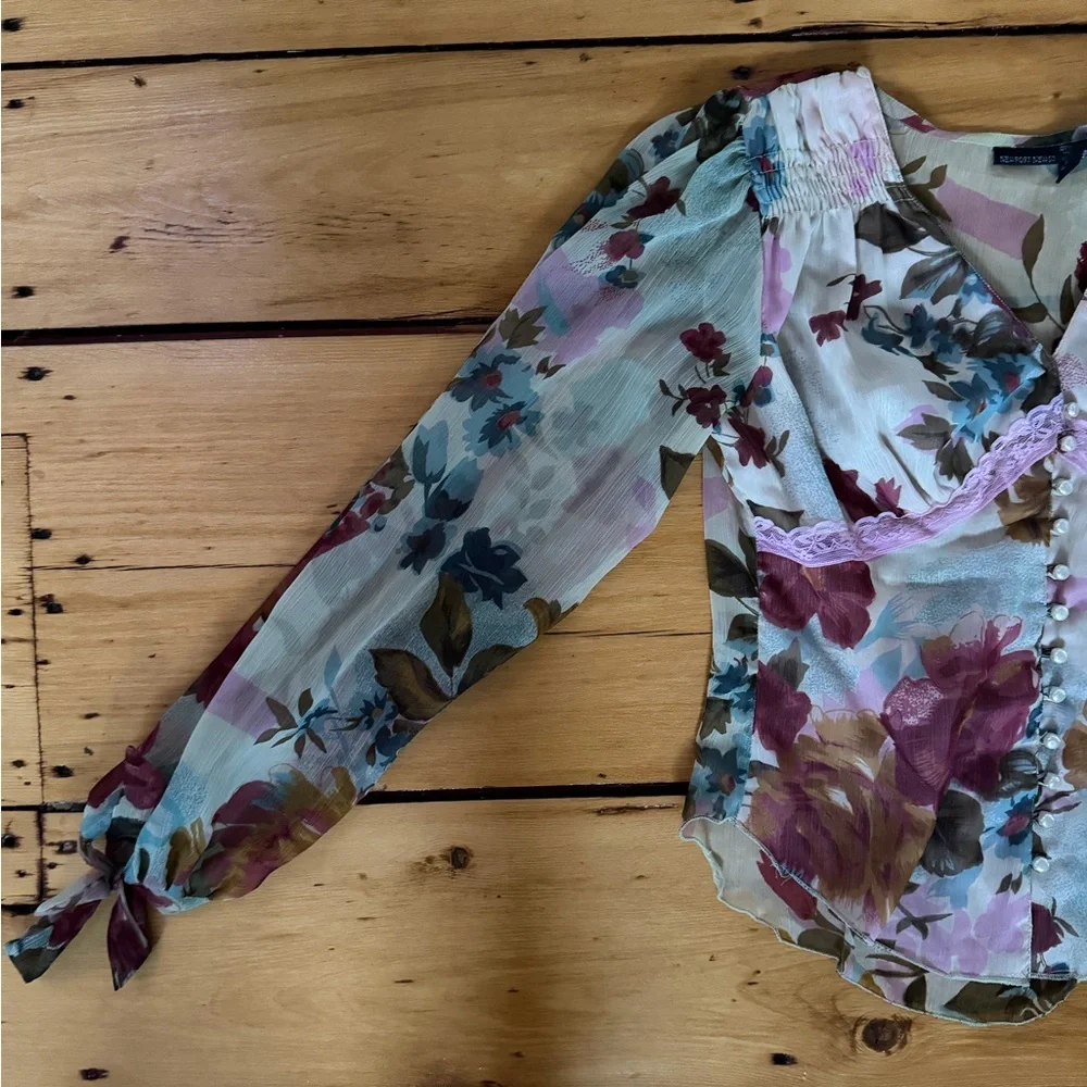 Newport News Floral Blouse - Picture 3 of 6